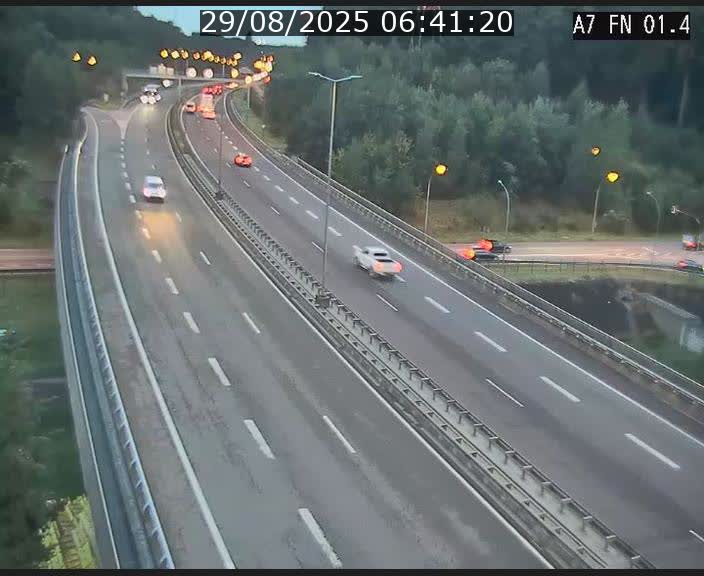 <h2>Caméra autoroute Luxembourg A7 - Tunnel Stafelter - direction Echangeur Grünewald</h2>