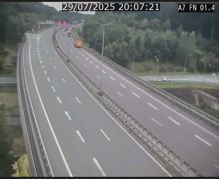 <h2>Caméra autoroute Luxembourg A7 - Tunnel Stafelter - direction Echangeur Grünewald</h2>