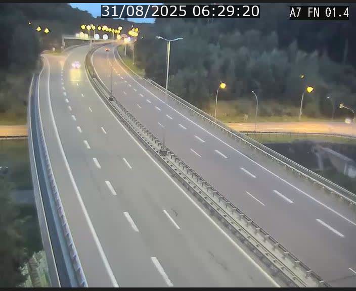 <h2>Caméra autoroute Luxembourg A7 - Tunnel Stafelter - direction Echangeur Grünewald</h2>