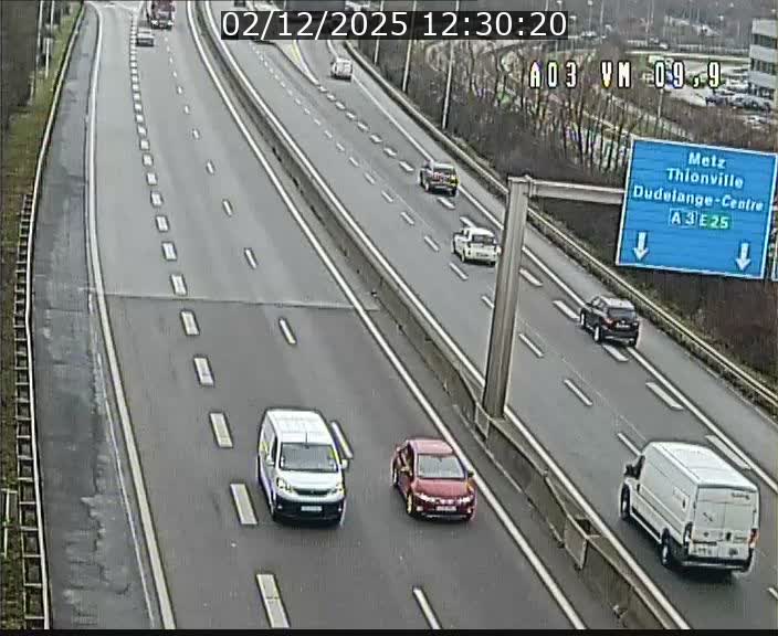 <h2>Webcam Autoroute à la Croix de Bettembourg - A3 - BK 9.9 - direction France</h2>