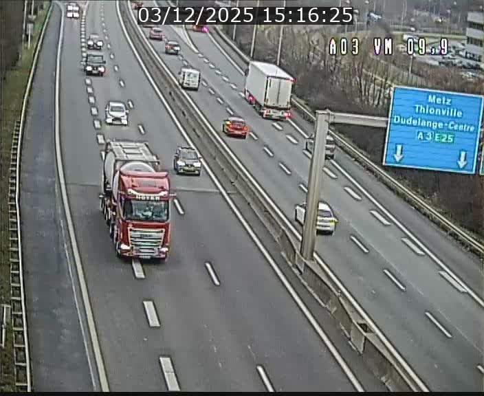 <h2>Webcam Autoroute à la Croix de Bettembourg - A3 - BK 9.9 - direction France</h2>