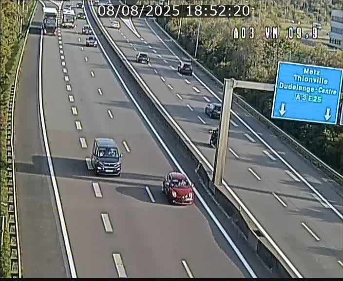 <h2>Webcam Autoroute à la Croix de Bettembourg - A3 - BK 9.9 - direction France</h2>