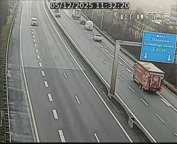 <h2>Webcam Autoroute à la Croix de Bettembourg - A3 - BK 9.9 - direction France</h2>