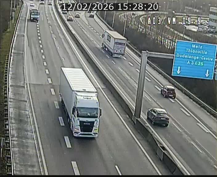 <h2>Webcam Autoroute à la Croix de Bettembourg - A3 - BK 9.9 - direction France</h2>