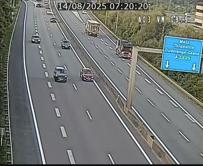 <h2>Webcam Autoroute à la Croix de Bettembourg - A3 - BK 9.9 - direction France</h2>