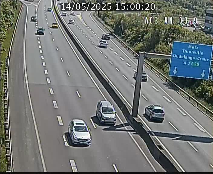 <h2>Webcam Autoroute à la Croix de Bettembourg - A3 - BK 9.9 - direction France</h2>