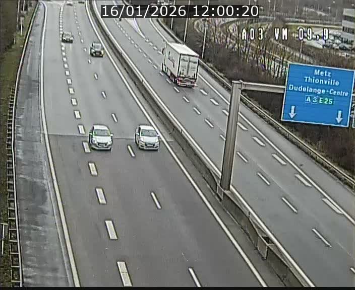 <h2>Webcam Autoroute à la Croix de Bettembourg - A3 - BK 9.9 - direction France</h2>