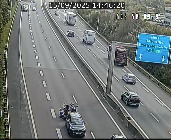 <h2>Webcam Autoroute à la Croix de Bettembourg - A3 - BK 9.9 - direction France</h2>