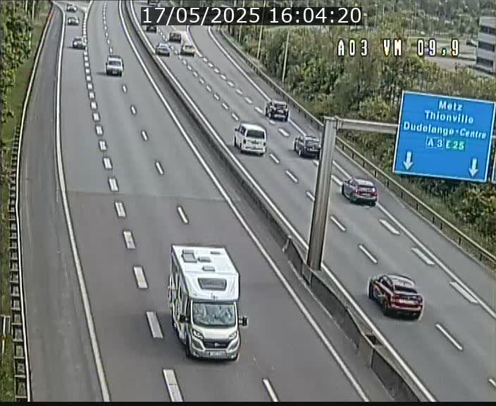 <h2>Webcam Autoroute à la Croix de Bettembourg - A3 - BK 9.9 - direction France</h2>