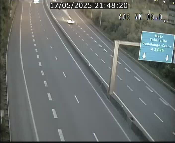 <h2>Webcam Autoroute à la Croix de Bettembourg - A3 - BK 9.9 - direction France</h2>