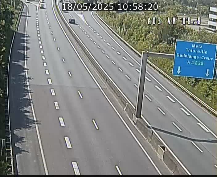 <h2>Webcam Autoroute à la Croix de Bettembourg - A3 - BK 9.9 - direction France</h2>