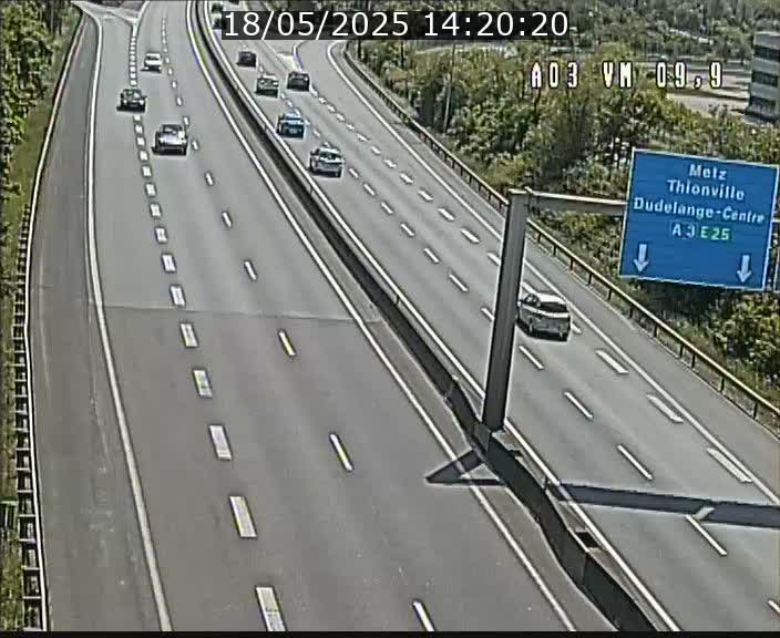 <h2>Webcam Autoroute à la Croix de Bettembourg - A3 - BK 9.9 - direction France</h2>