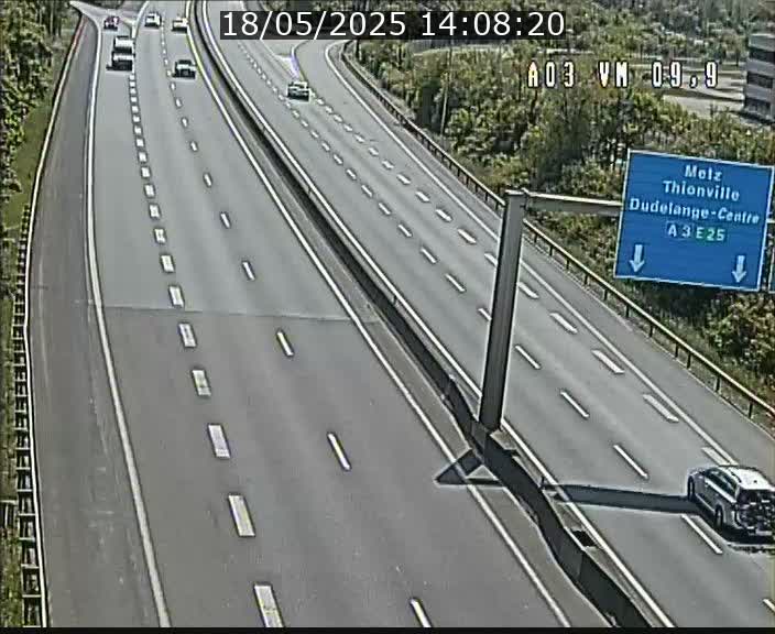<h2>Webcam Autoroute à la Croix de Bettembourg - A3 - BK 9.9 - direction France</h2>