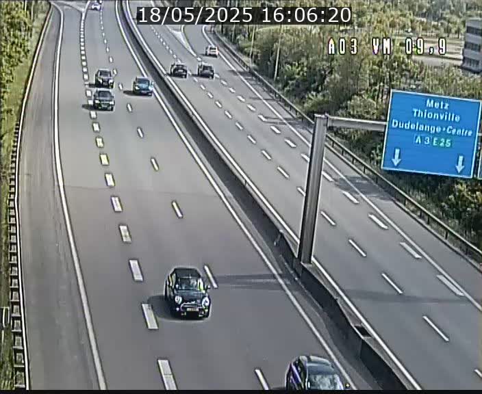 <h2>Webcam Autoroute à la Croix de Bettembourg - A3 - BK 9.9 - direction France</h2>