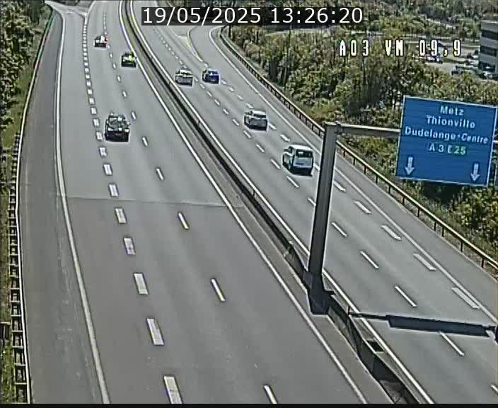 <h2>Webcam Autoroute à la Croix de Bettembourg - A3 - BK 9.9 - direction France</h2>