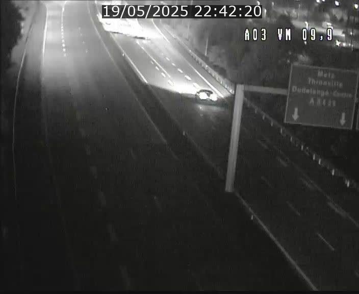<h2>Webcam Autoroute à la Croix de Bettembourg - A3 - BK 9.9 - direction France</h2>
