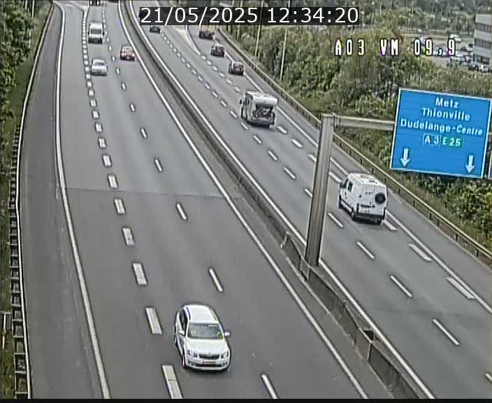 <h2>Webcam Autoroute à la Croix de Bettembourg - A3 - BK 9.9 - direction France</h2>