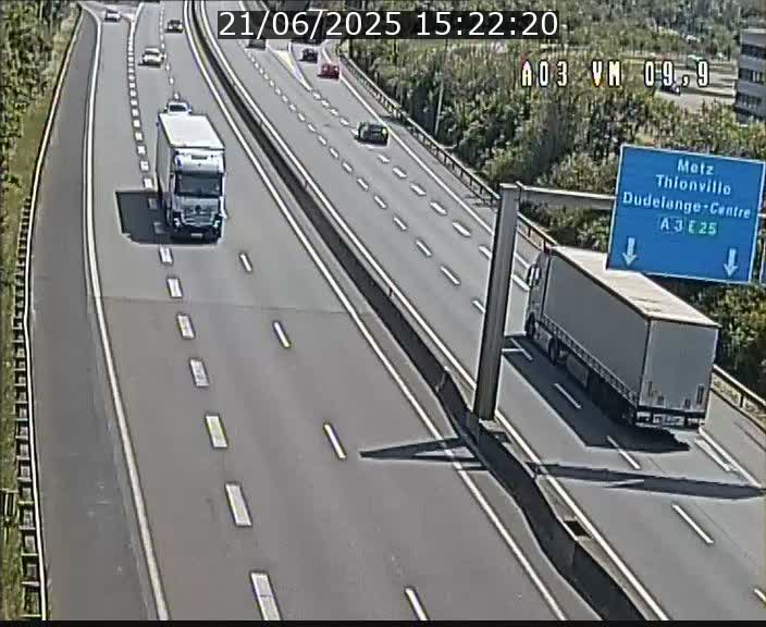 <h2>Webcam Autoroute à la Croix de Bettembourg - A3 - BK 9.9 - direction France</h2>