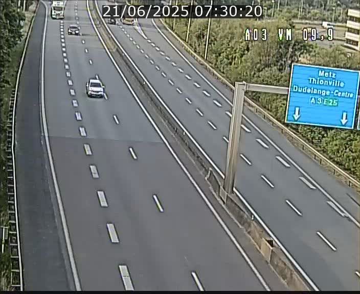 <h2>Webcam Autoroute à la Croix de Bettembourg - A3 - BK 9.9 - direction France</h2>