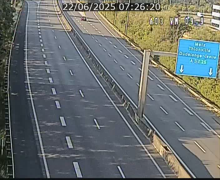 <h2>Webcam Autoroute à la Croix de Bettembourg - A3 - BK 9.9 - direction France</h2>