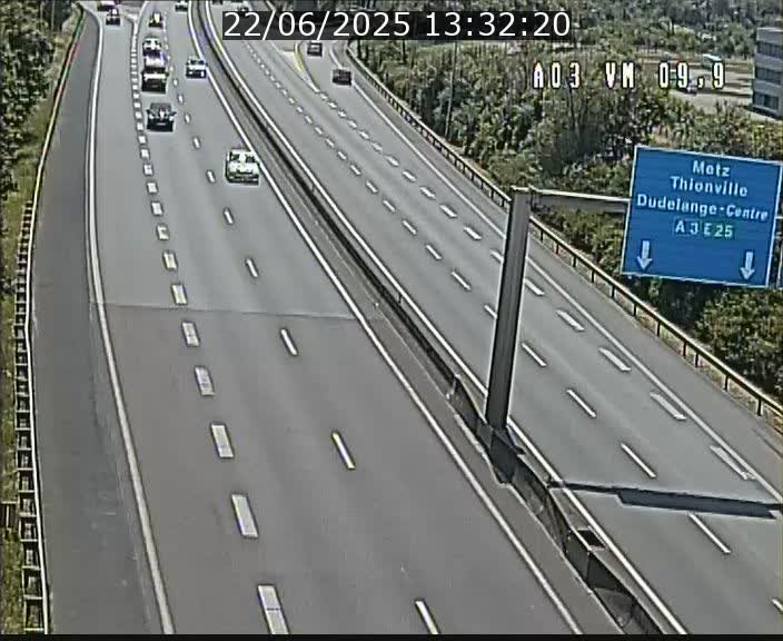 <h2>Webcam Autoroute à la Croix de Bettembourg - A3 - BK 9.9 - direction France</h2>