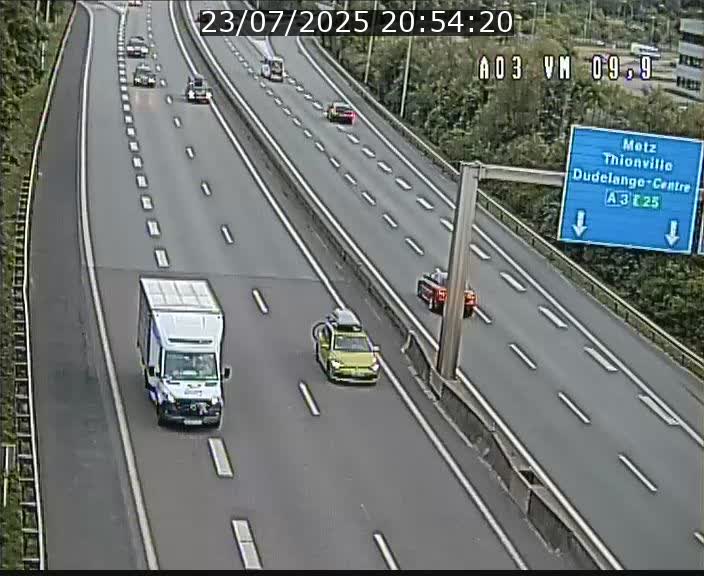 <h2>Webcam Autoroute à la Croix de Bettembourg - A3 - BK 9.9 - direction France</h2>