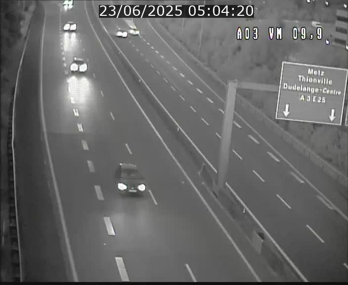 <h2>Webcam Autoroute à la Croix de Bettembourg - A3 - BK 9.9 - direction France</h2>