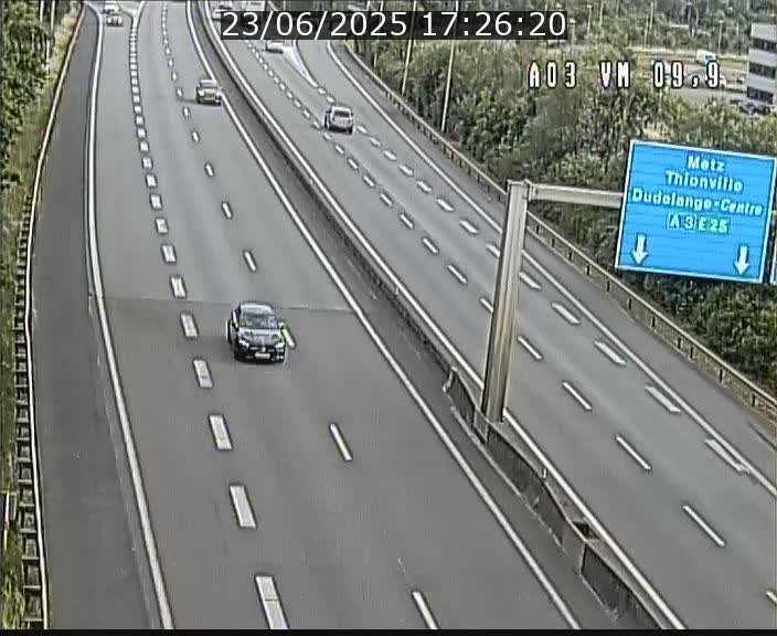 <h2>Webcam Autoroute à la Croix de Bettembourg - A3 - BK 9.9 - direction France</h2>