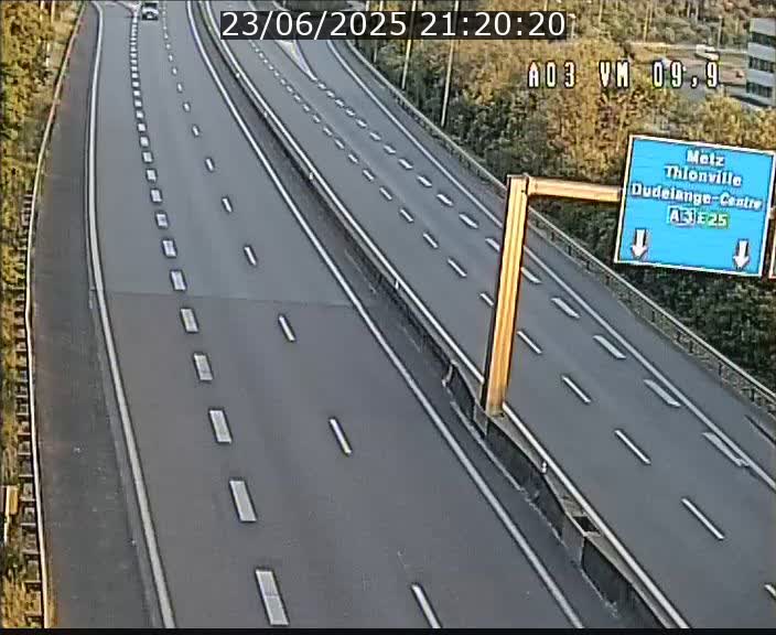 <h2>Webcam Autoroute à la Croix de Bettembourg - A3 - BK 9.9 - direction France</h2>
