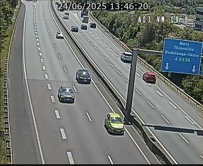 <h2>Webcam Autoroute à la Croix de Bettembourg - A3 - BK 9.9 - direction France</h2>