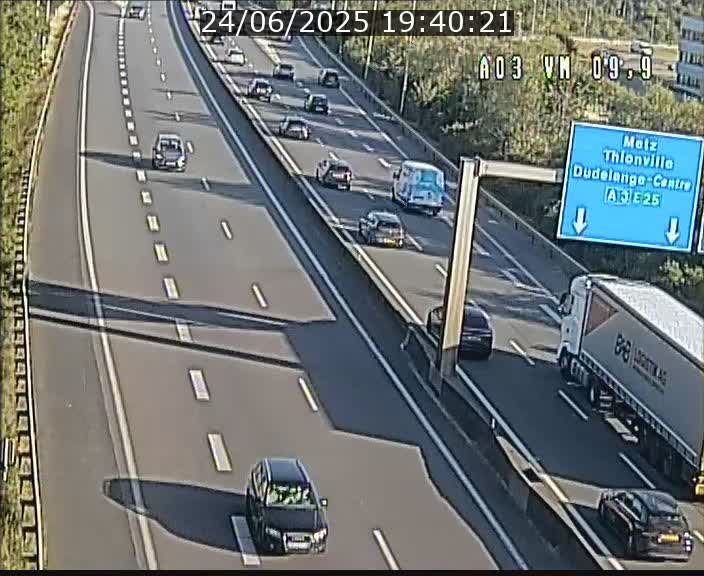 <h2>Webcam Autoroute à la Croix de Bettembourg - A3 - BK 9.9 - direction France</h2>