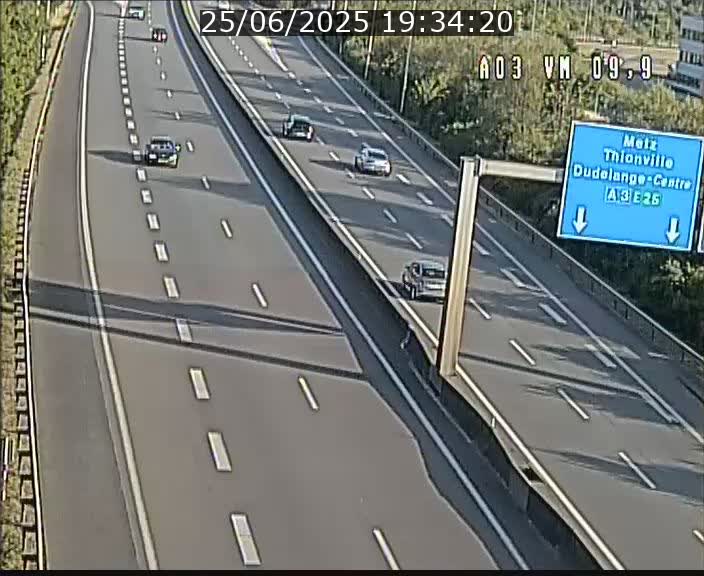<h2>Webcam Autoroute à la Croix de Bettembourg - A3 - BK 9.9 - direction France</h2>
