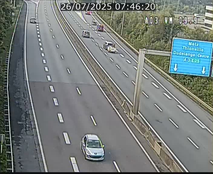 <h2>Webcam Autoroute à la Croix de Bettembourg - A3 - BK 9.9 - direction France</h2>