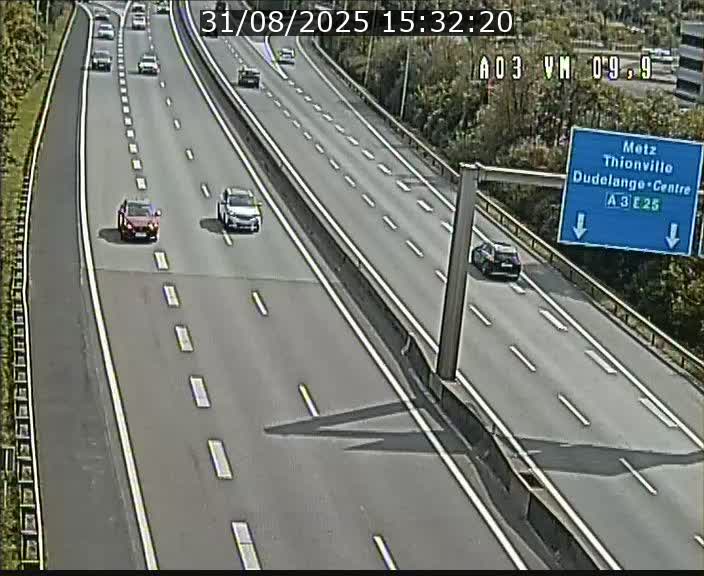 <h2>Webcam Autoroute à la Croix de Bettembourg - A3 - BK 9.9 - direction France</h2>
