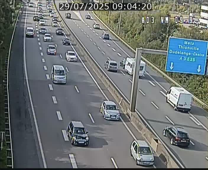 <h2>Webcam Autoroute à la Croix de Bettembourg - A3 - BK 9.9 - direction France</h2>