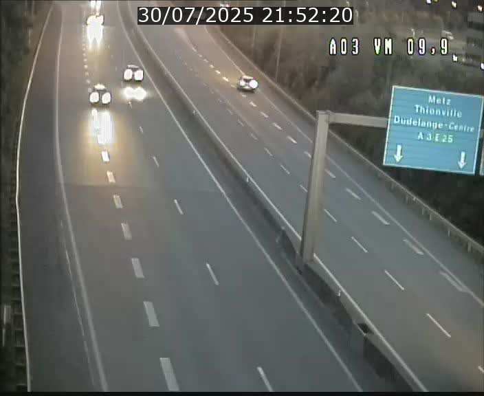 <h2>Webcam Autoroute à la Croix de Bettembourg - A3 - BK 9.9 - direction France</h2>
