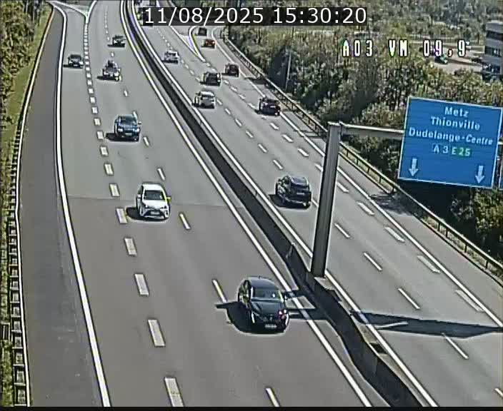 <h2>Webcam Autoroute à la Croix de Bettembourg - A3 - BK 9.9 - direction France</h2>