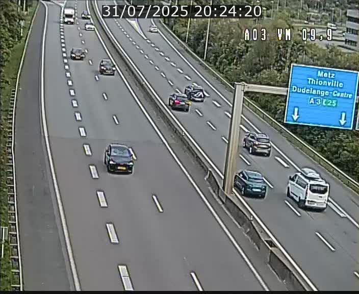 <h2>Webcam Autoroute à la Croix de Bettembourg - A3 - BK 9.9 - direction France</h2>