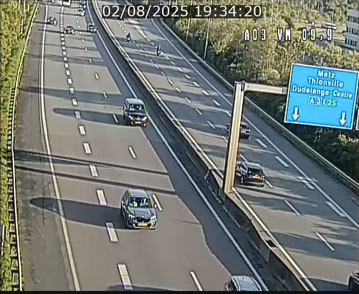 <h2>Webcam Autoroute à la Croix de Bettembourg - A3 - BK 9.9 - direction France</h2>