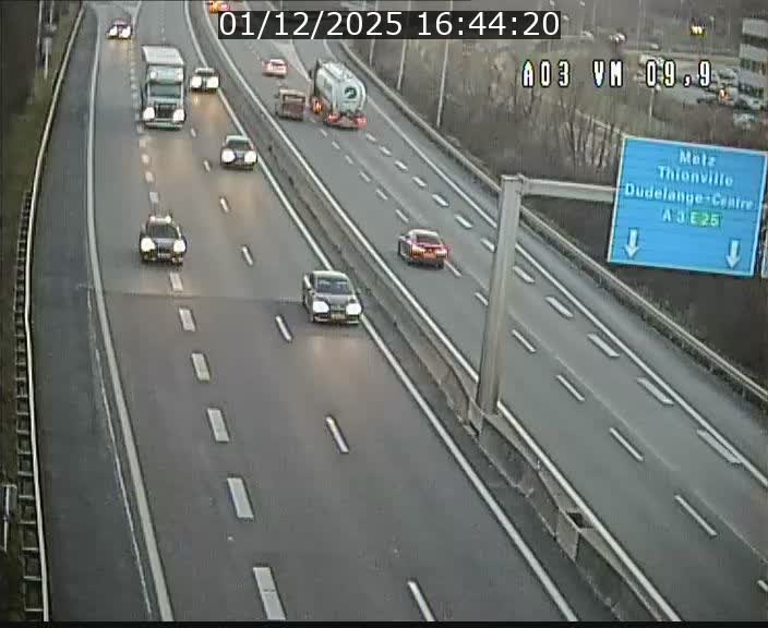 <h2>Webcam Autoroute à la Croix de Bettembourg - A3 - BK 9.9 - direction France</h2>