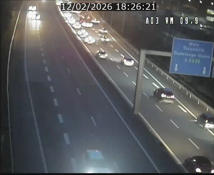 <h2>Webcam Autoroute à la Croix de Bettembourg - A3 - BK 9.9 - direction France</h2>