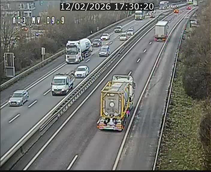 <h2>Webcam Autoroute à la Croix de Bettembourg - A3 - BK 9.9 - direction Luxembourg-Ville</h2>