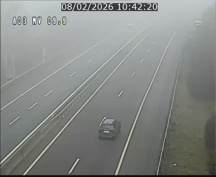 <h2>Webcam Autoroute à la Croix de Bettembourg - A3 - BK 9.9 - direction Luxembourg-Ville</h2>
