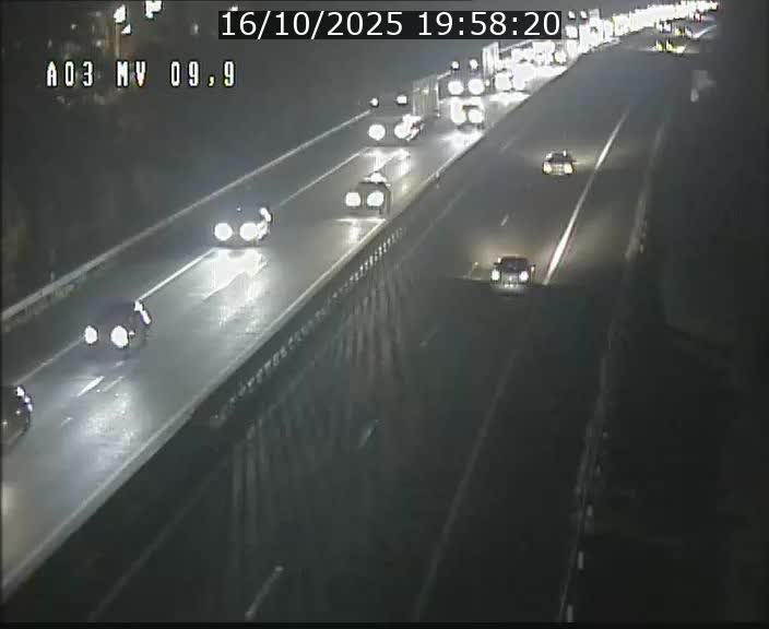 <h2>Webcam Autoroute à la Croix de Bettembourg - A3 - BK 9.9 - direction Luxembourg-Ville</h2>
