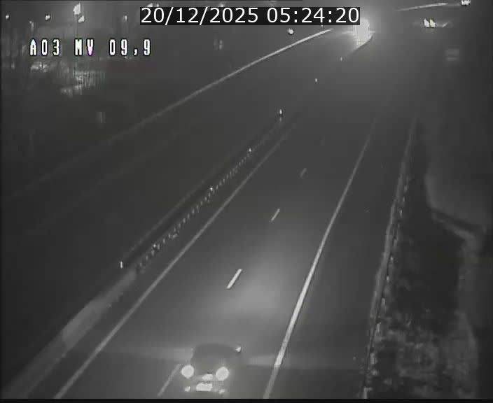 <h2>Webcam Autoroute à la Croix de Bettembourg - A3 - BK 9.9 - direction Luxembourg-Ville</h2>