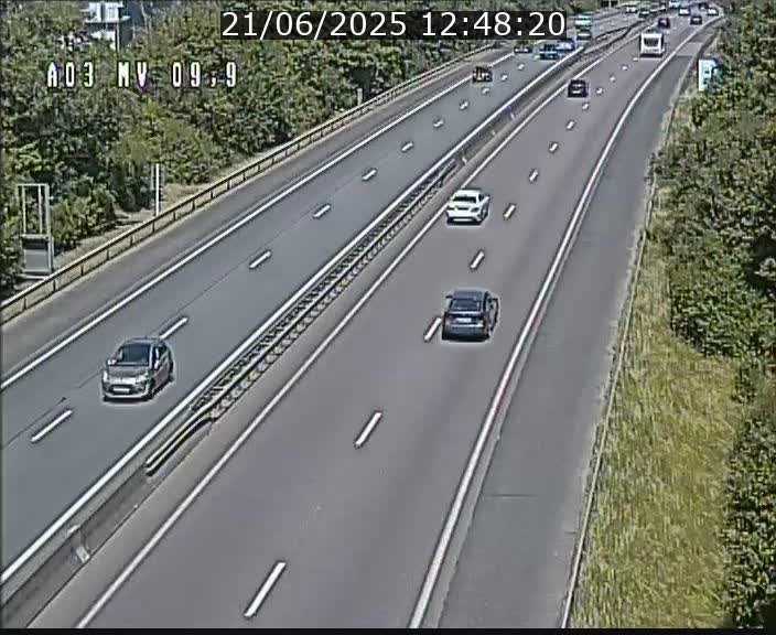 <h2>Webcam Autoroute à la Croix de Bettembourg - A3 - BK 9.9 - direction Luxembourg-Ville</h2>