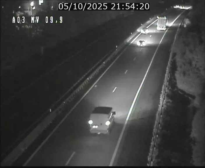 <h2>Webcam Autoroute à la Croix de Bettembourg - A3 - BK 9.9 - direction Luxembourg-Ville</h2>