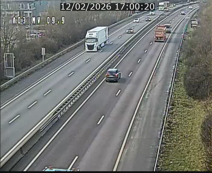 <h2>Webcam Autoroute à la Croix de Bettembourg - A3 - BK 9.9 - direction Luxembourg-Ville</h2>
