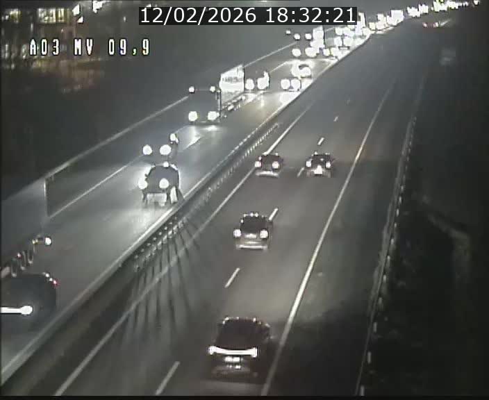 <h2>Webcam Autoroute à la Croix de Bettembourg - A3 - BK 9.9 - direction Luxembourg-Ville</h2>