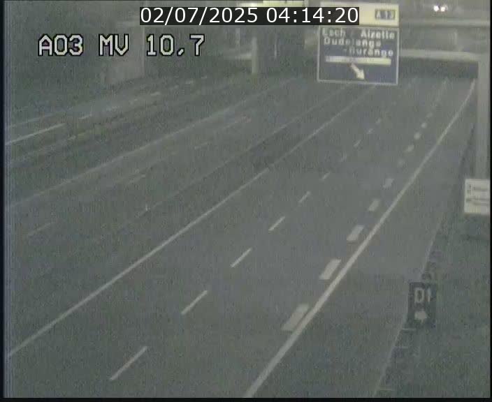 <h2>Traffic live webcam Luxembourg Croix de Bettembourg - A3 - BK 10.7 - direction France</h2>